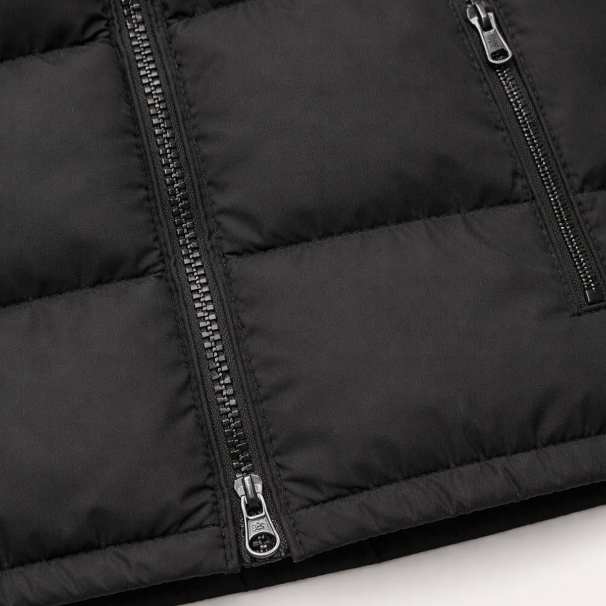 Men’s Padded Puffer Vest with Zip Pockets 11