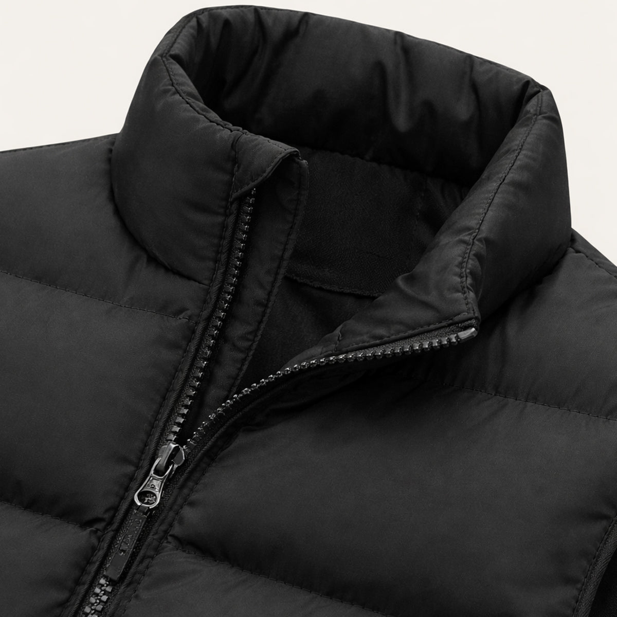 Men’s Padded Puffer Vest with Zip Pockets 12