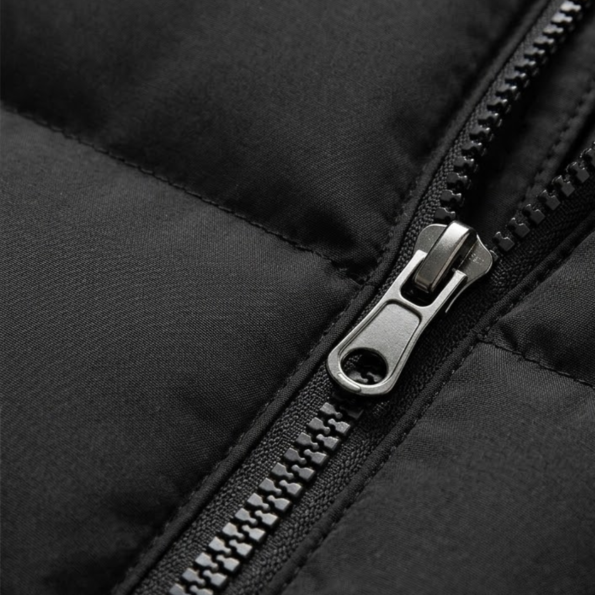 Men’s Padded Puffer Vest with Zip Pockets 14