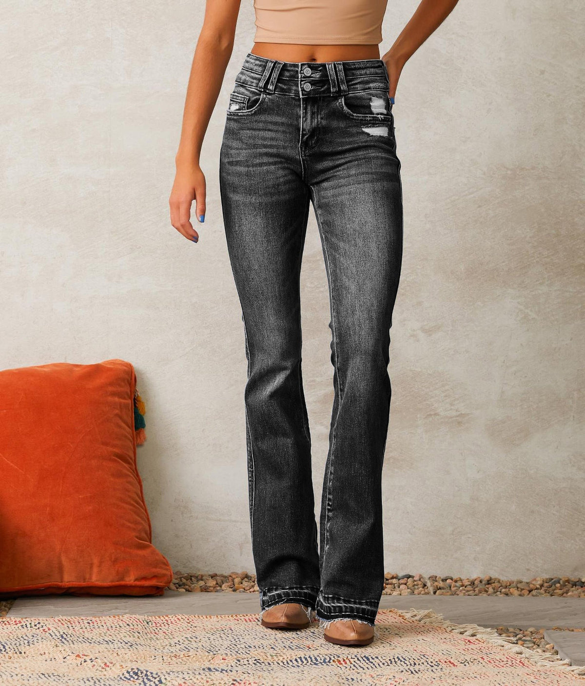 Women’s High-Waisted Bootcut Jeans with Frayed Hem Black